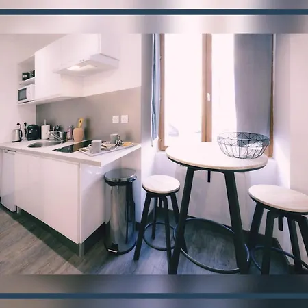 Petit Equipe Appartement Montluçon